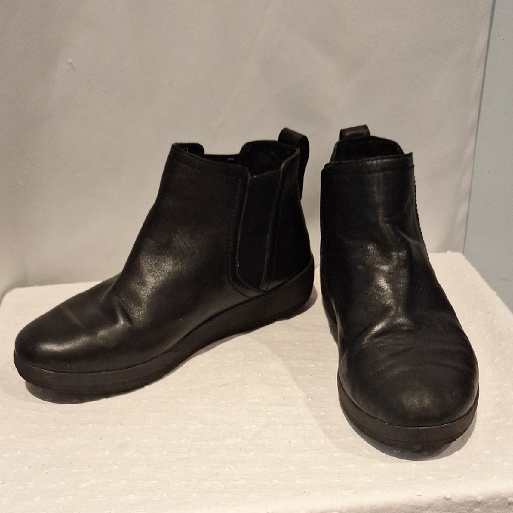 Fitflop Black Leather Chelsea Pull On Boots Size 7